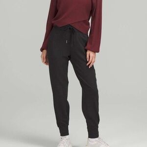 Lululemon Ready to Fleece High Drawstring Waist Heather Black Jogger Pockets 8